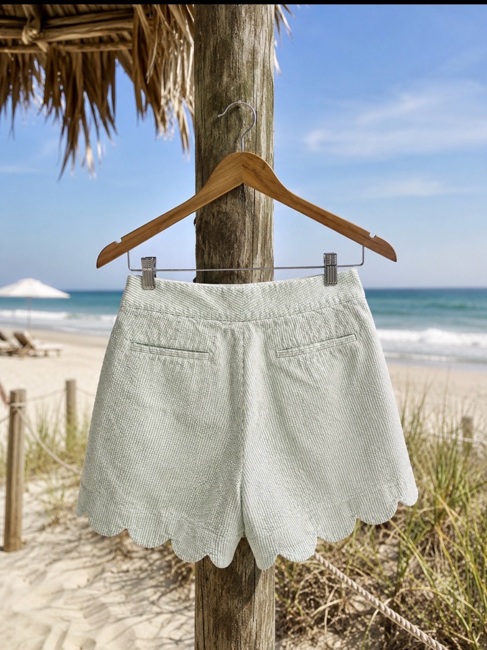 Lilly Pulitzer Light Mint Scallop hem buttercup Shorts size 2